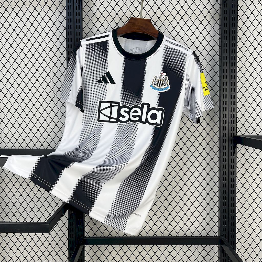 Newcastle maillot foot domicile 2025 2026