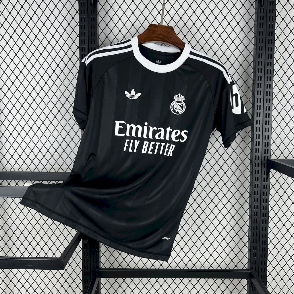 Real Madrid maillot foot entraînement 2025 2026