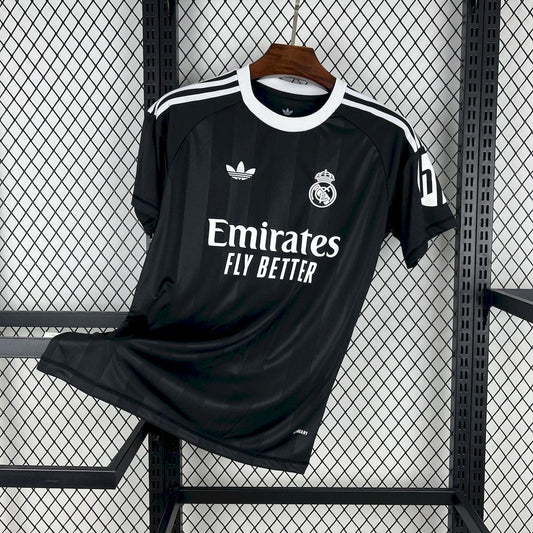 Real Madrid maillot foot entraînement 2025 2026
