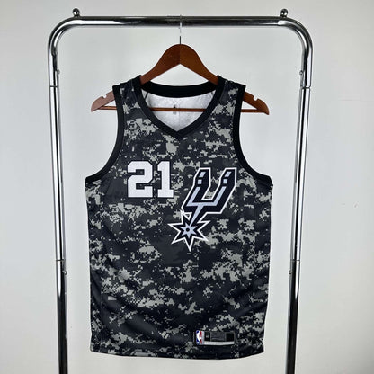 NBA San Antonio Spurs 24 (Retro Players)