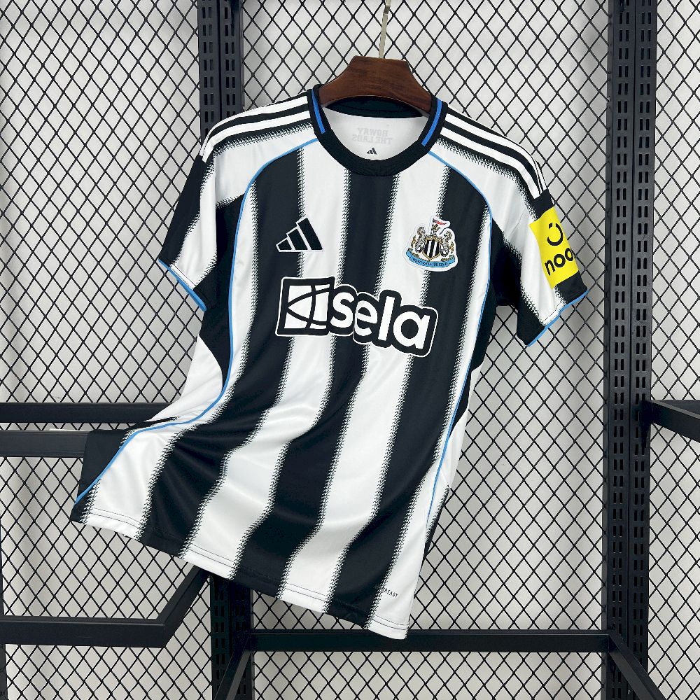 Newcastle maillot foot domicile 2025 2026