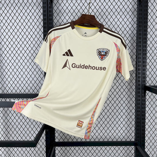 D.C. United maillot foot extérieur 2025 2026